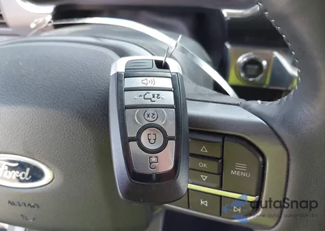 2022 Ford F-150 Lariat z USA, uszkodzony, nr VIN 1FTFW1E58NKD07852